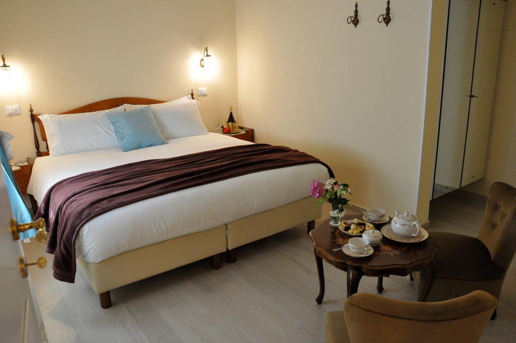 Hotel Casa Ardizzoni Bologna Esterno foto